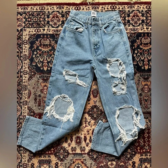 Urban Outfitters Denim - Urban Outfitters BDG Distressed High Rise Baggy Jeans Size 26 100% Cotton Y2K